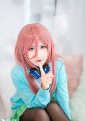 奥特曼蓝月战士电影在线