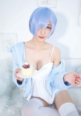 八尺夫人在线播放